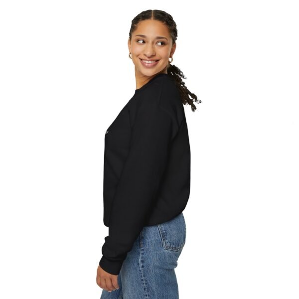 Womens Heavy Blend™ Crewneck Sweatshirt - Image 10