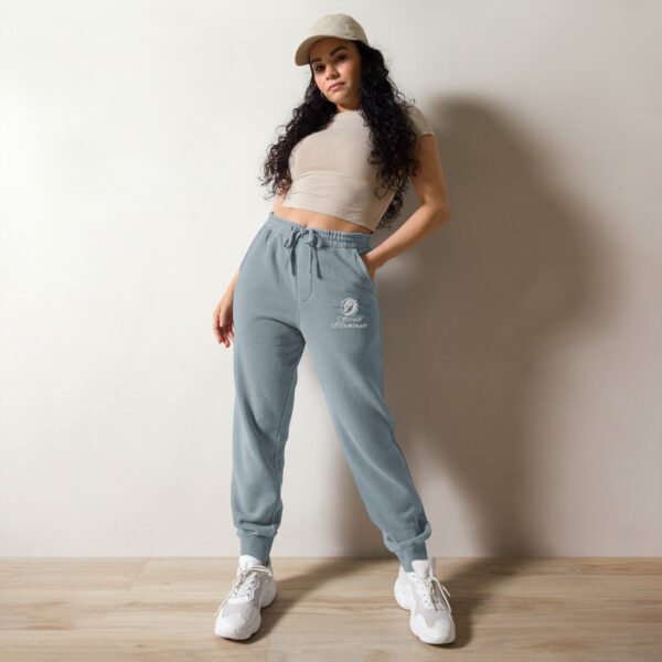 Women's pigment-dyed sweatpants - Image 14